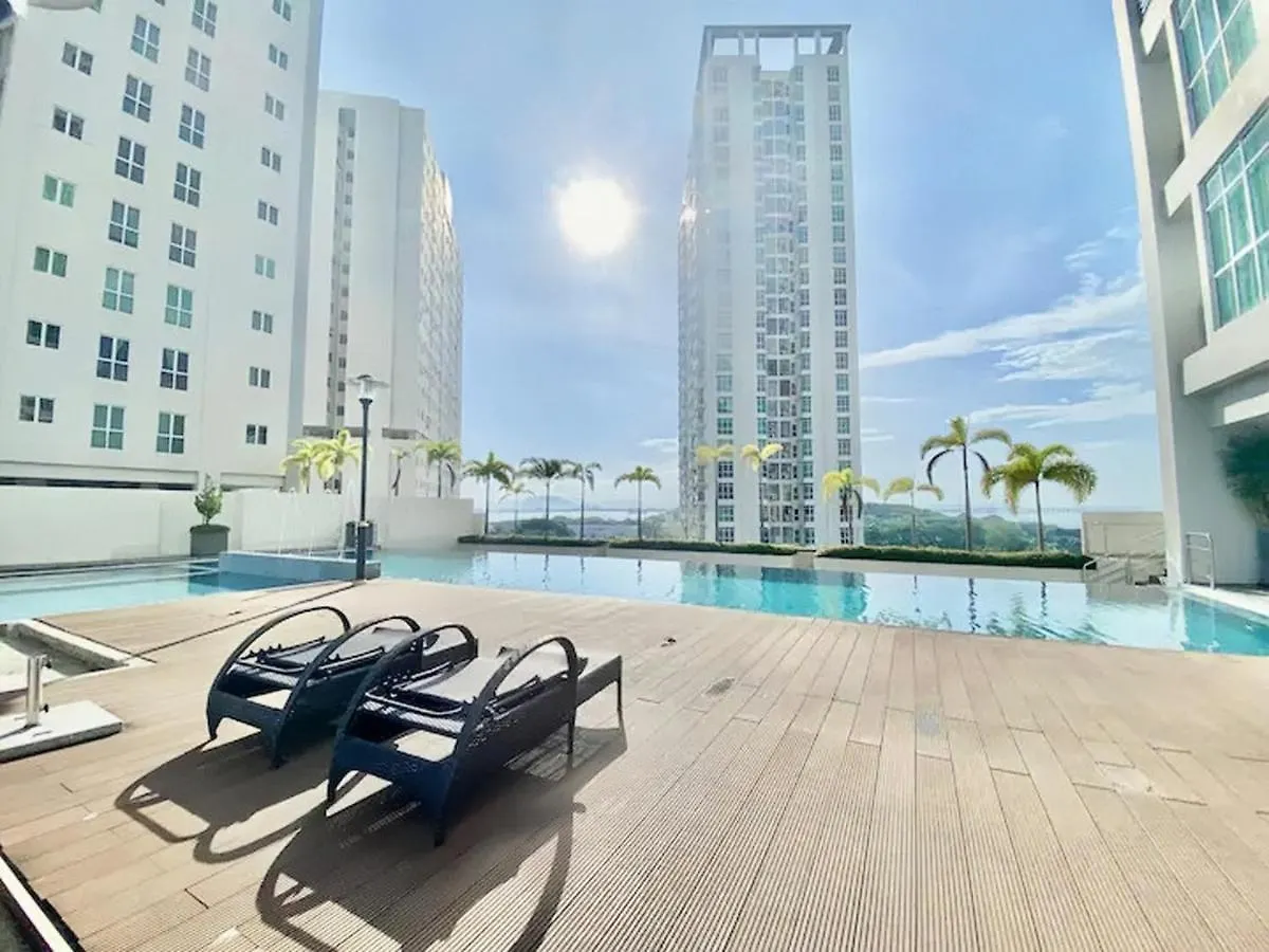 Lägenhet Straits Garden Suites Penang Jelutong Malaysia