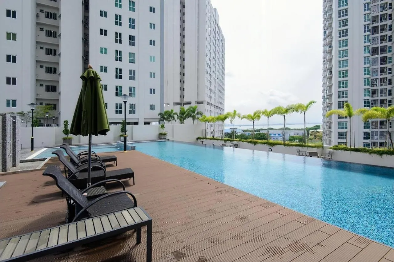 Straits Garden Suites Penang Jelutong 0*,  Malaysia
