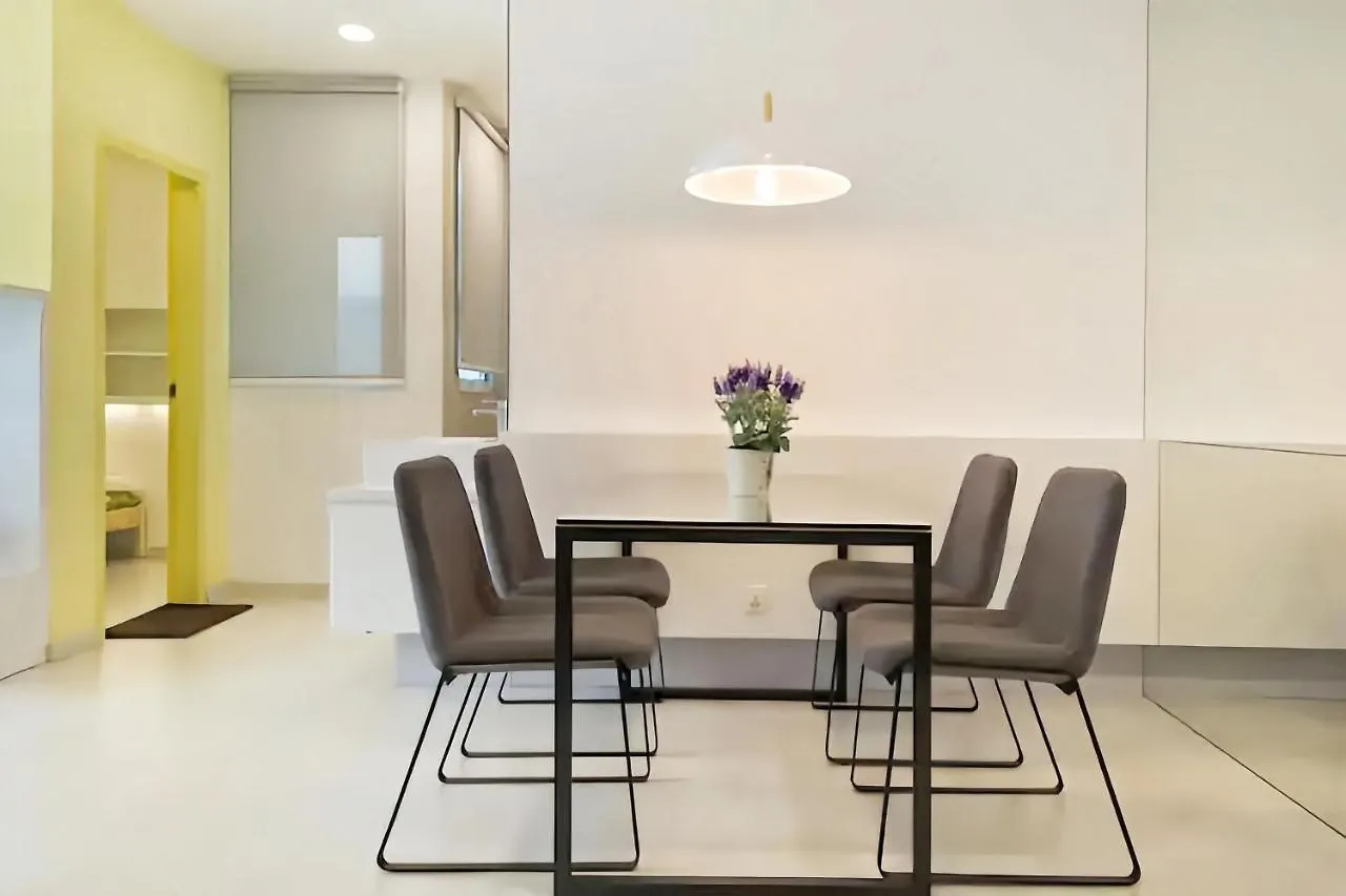Straits Garden Suites Penang Jelutong Lägenhet