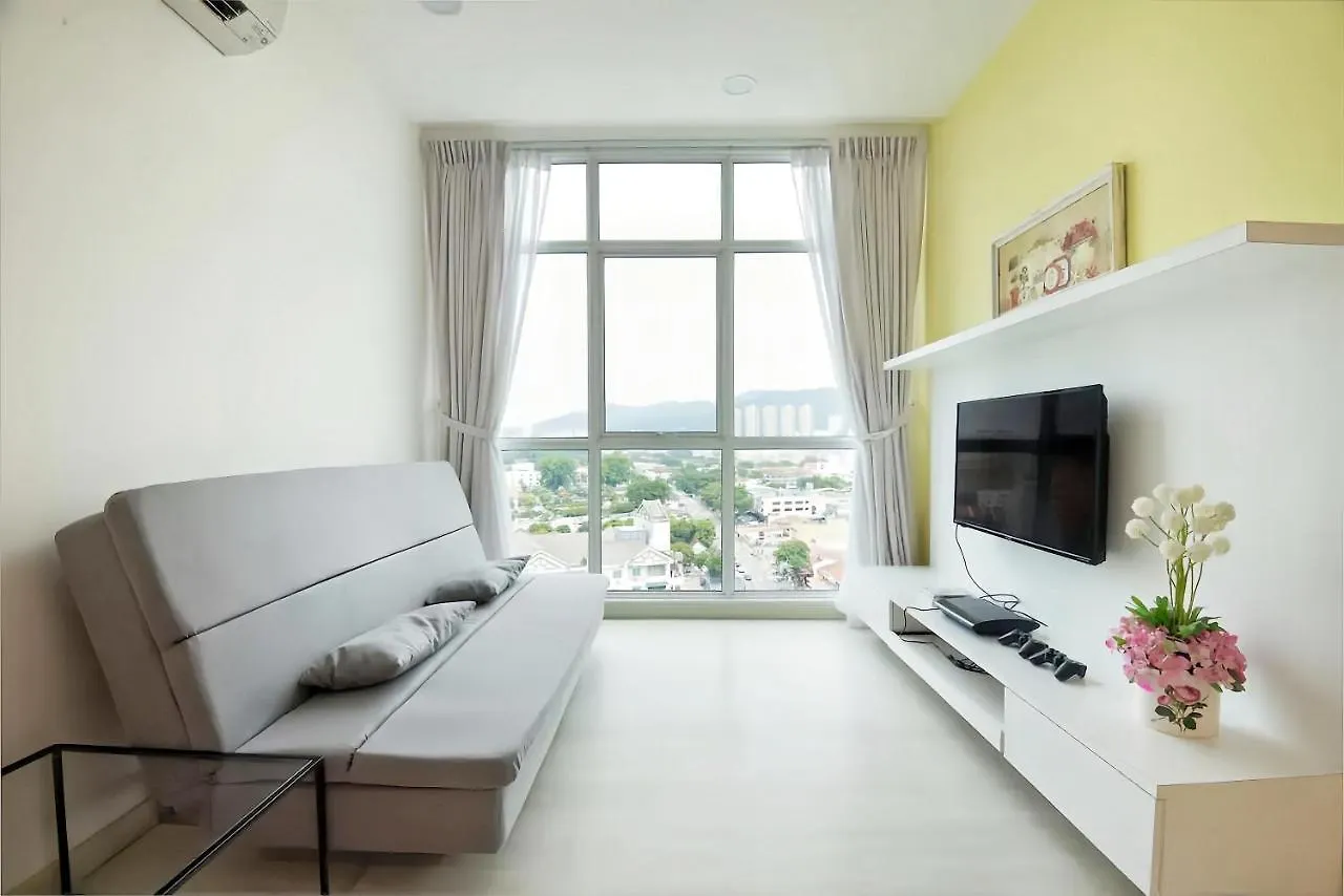 Lägenhet Straits Garden Suites Penang Jelutong Malaysia