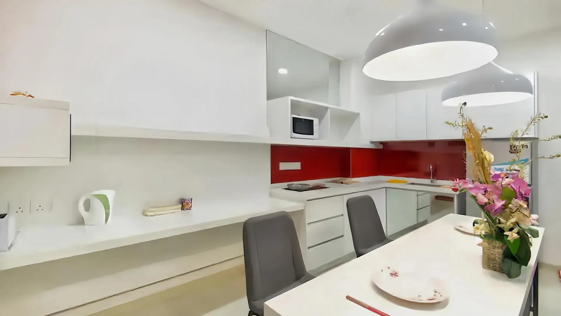 Straits Garden Suites Penang Jelutong Lägenhet